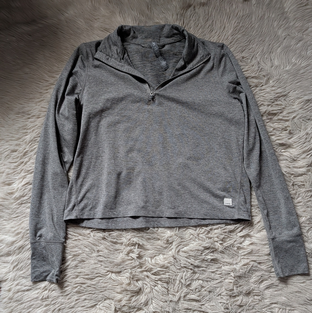 EUC Vuori Crescent Half Zip Pullover in Heather Gray - Picture 3 of 16